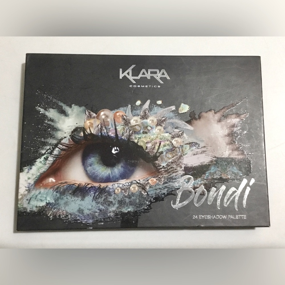 NWOT Klara Cosmetics Bondi 24 Eyeshadow Palette
